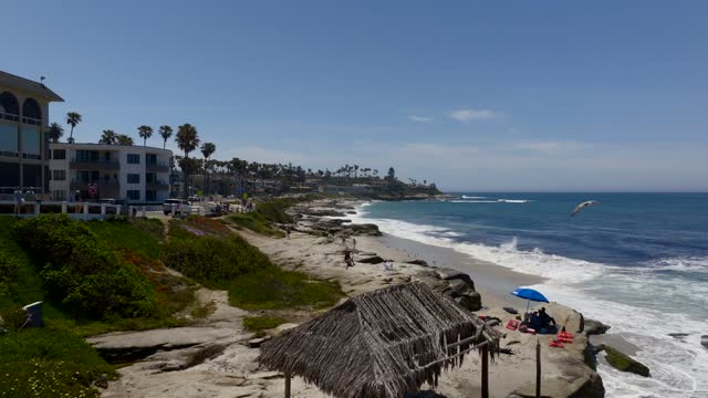 A beautiful day and Windansea Beach in the Beach Barber Tract neighborhood in La Jolla | Drone Video – 8