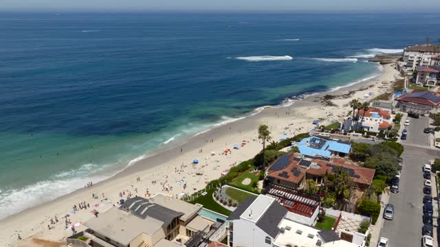 A beautiful day and Marine Street Beach in the Beach Barber Tract neighborhood in La Jolla | Drone Video – 4