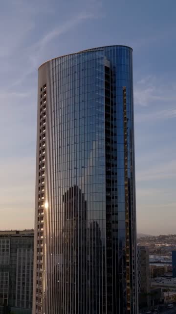 The Pacific Gate Condos Building by Bosa in Downtown San Diego | Vertical Drone Video – 1