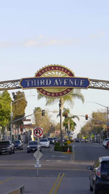 The shops restaurants and bars in Chula Vista | Vertical Video – 7