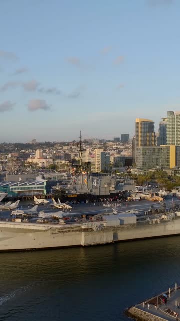 Aerial view of the harbor, the skyline and boats at Embarcadero.