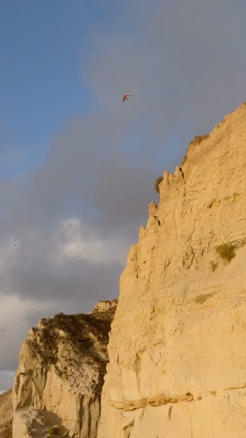 The cliffs and open country at Black’s Beach.