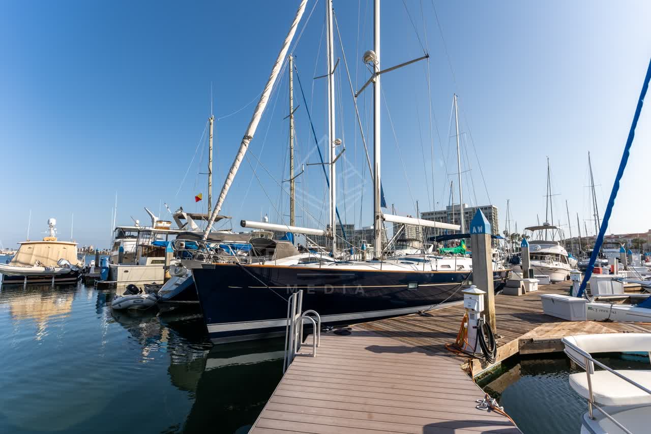 The harbor, boats and the bay at Glorietta Bay.