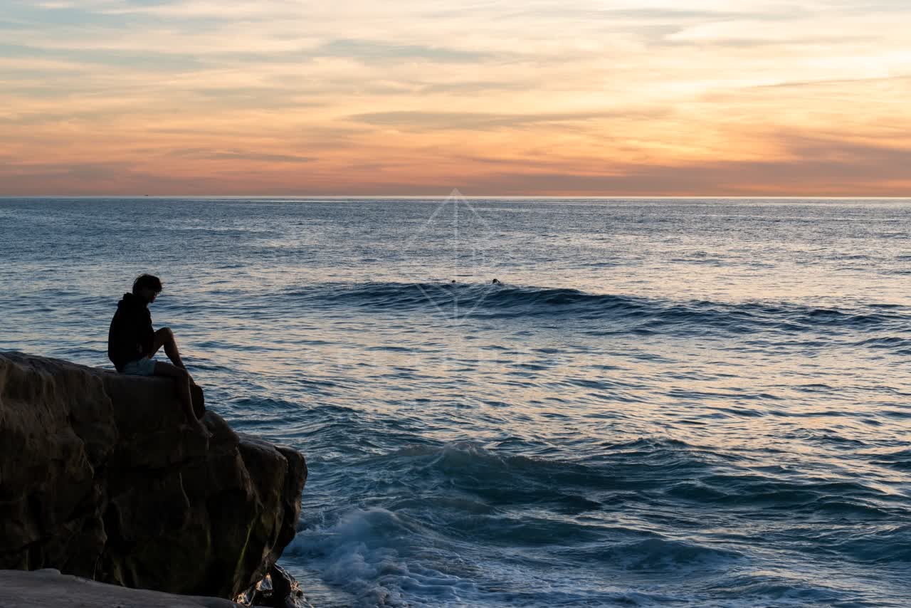The cliffs, the surf and the ocean at Windansea.