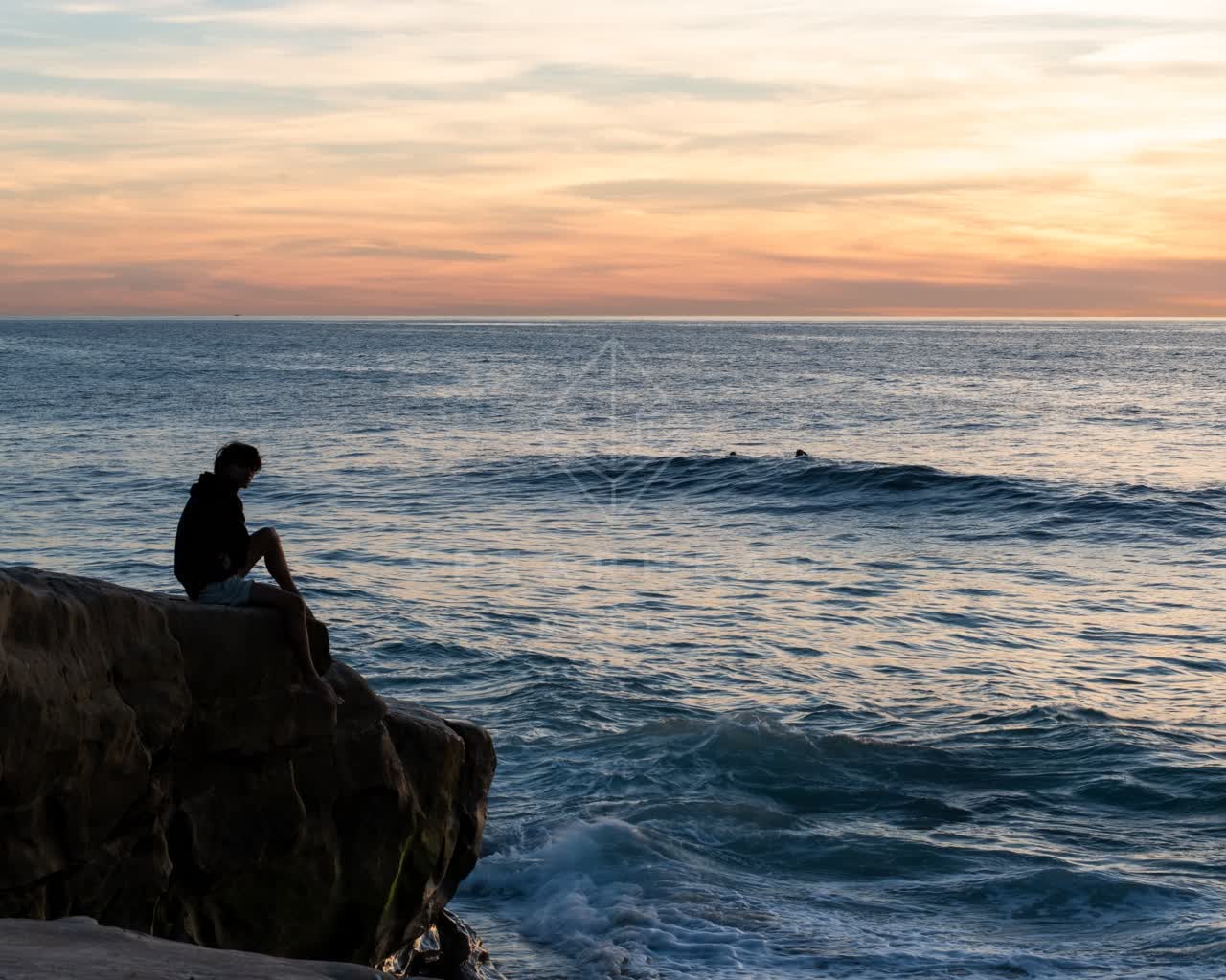 The cliffs, the surf and the ocean at Windansea.