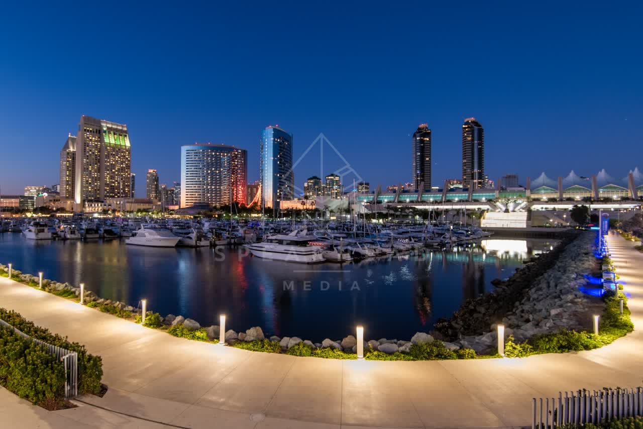 Elevated view of the harbor, the skyline and boats at Embarcadero.
