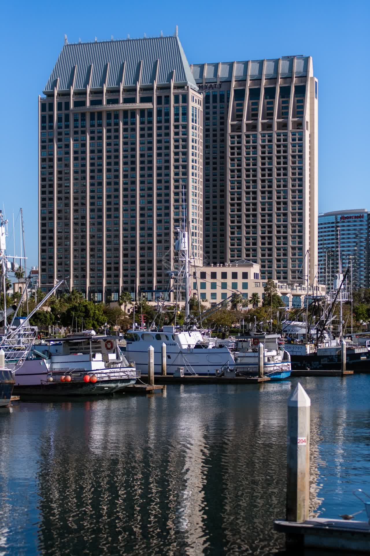 View from the water of the harbor, the skyline and boats at Embarcadero.