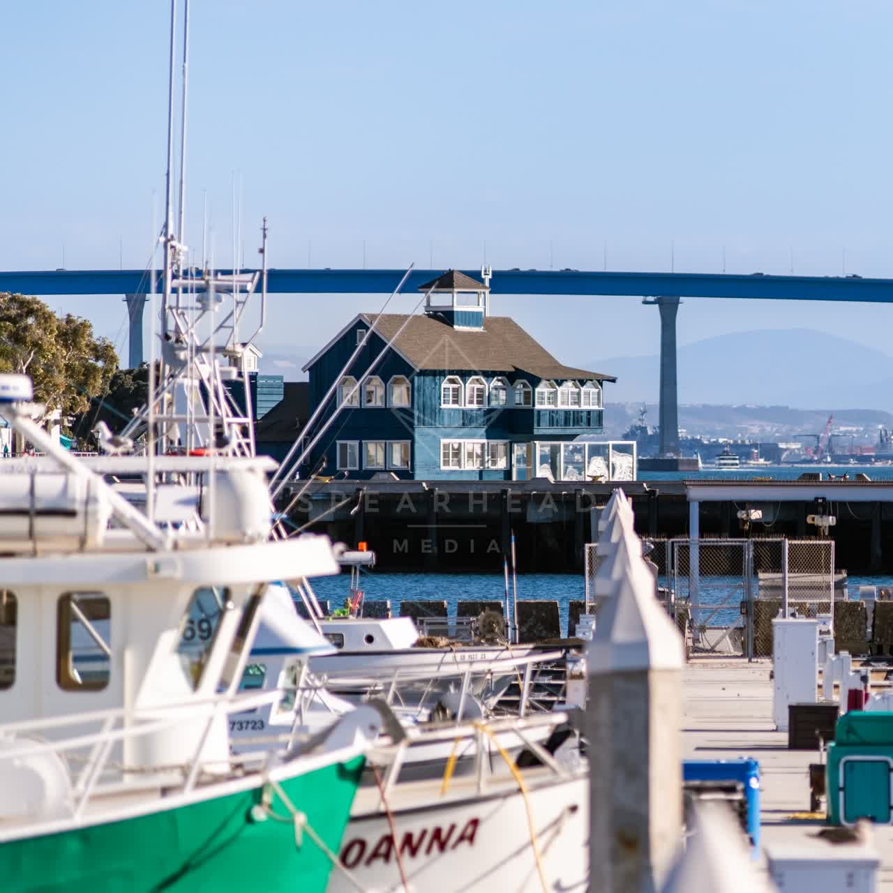 The harbor, the pier and the bridge at Embarcadero.