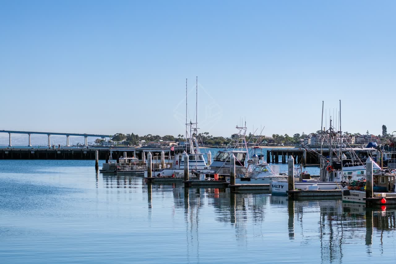 The harbor, the pier and the bridge at Embarcadero.