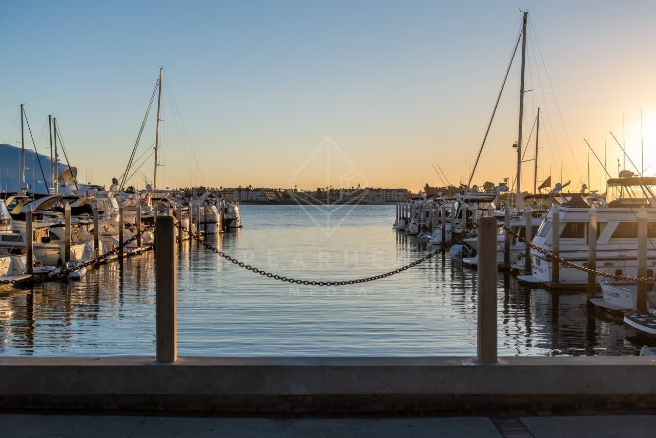 The harbor, boats and the bay at Embarcadero.