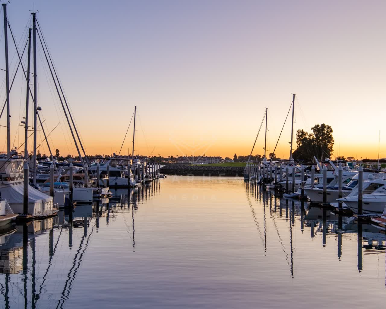 The harbor, boats and the bay at Embarcadero.