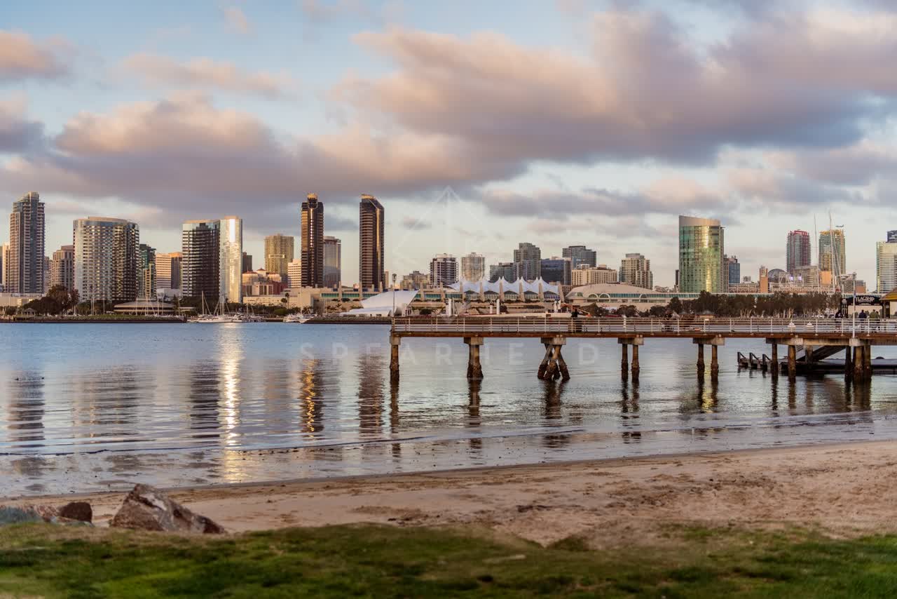 The beach, the pier and the skyline at Embarcadero.