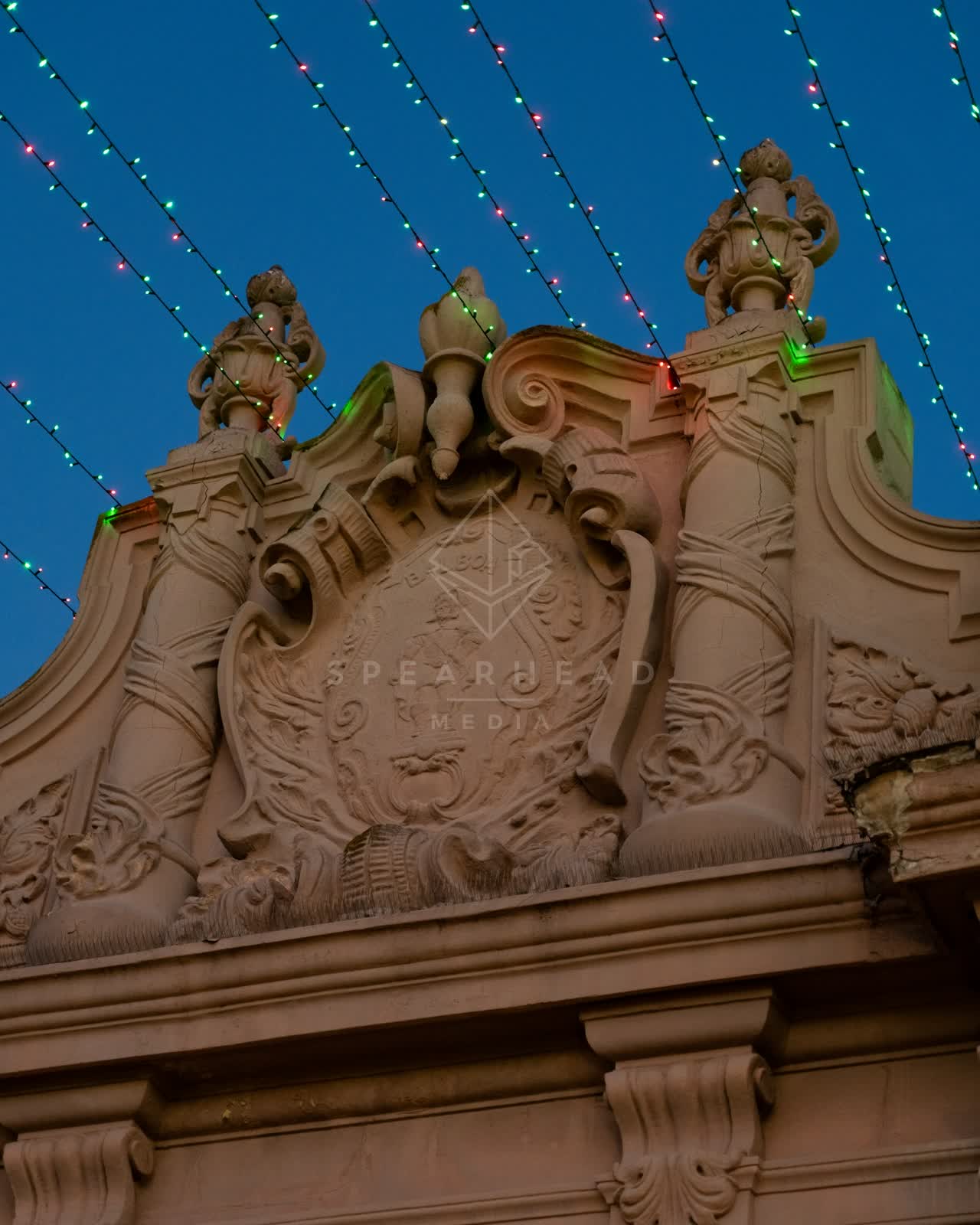 Close view of a park and the buildings in Balboa Park.
