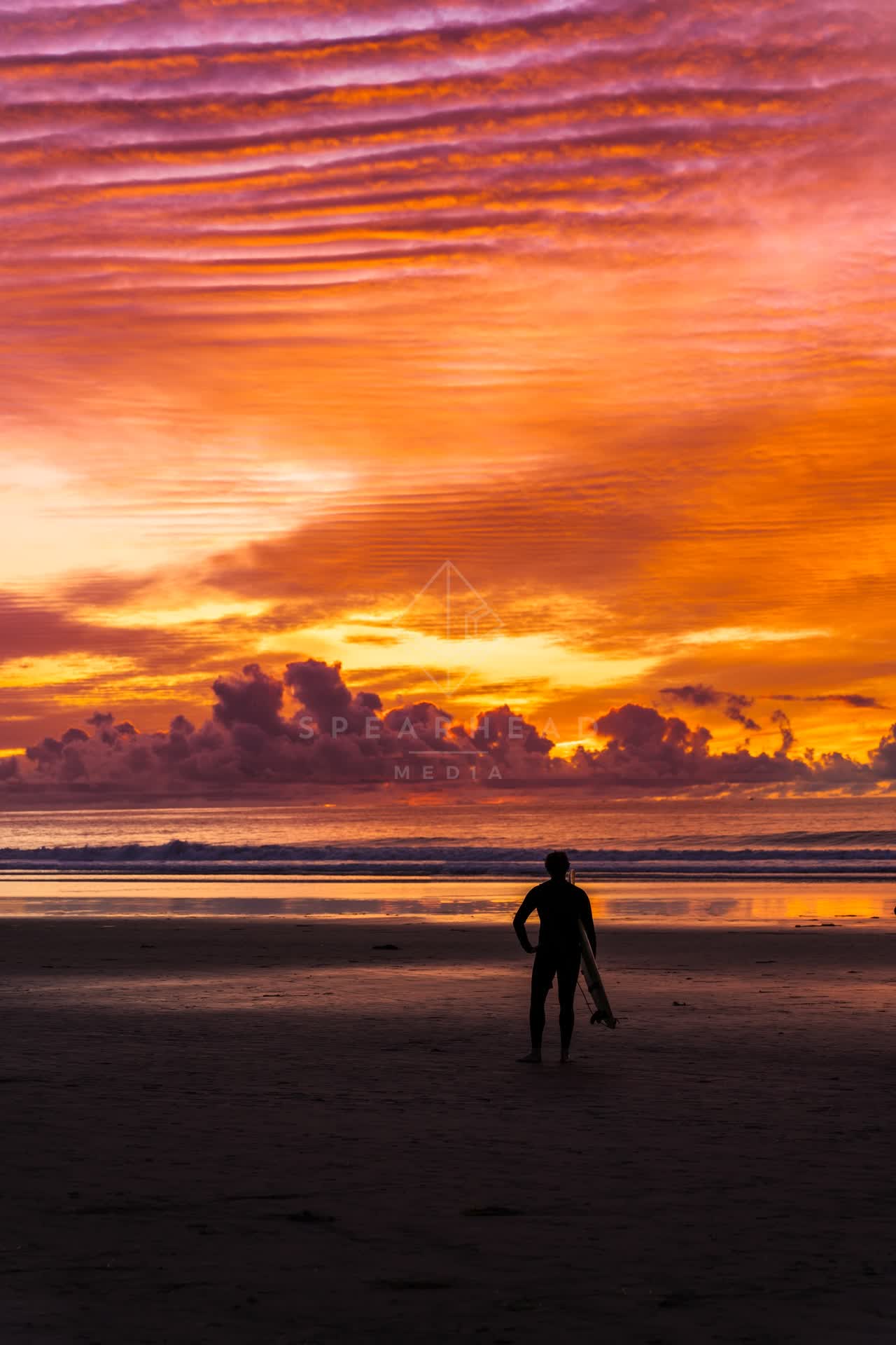 The beach, the surf and the ocean at La Jolla Shores.