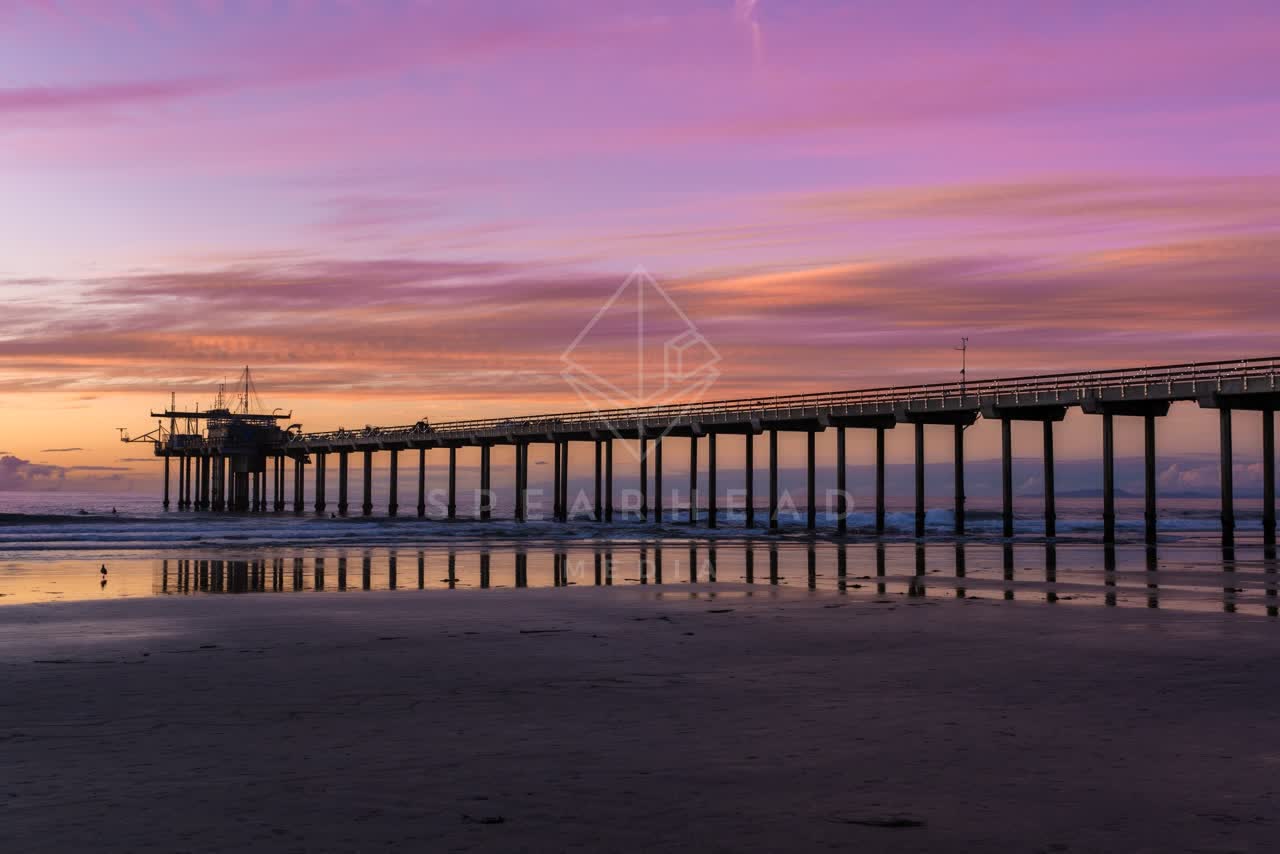 The beach, the pier and the ocean at La Jolla Shores.
