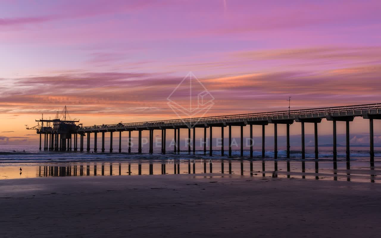 The beach, the pier and the ocean at La Jolla Shores.