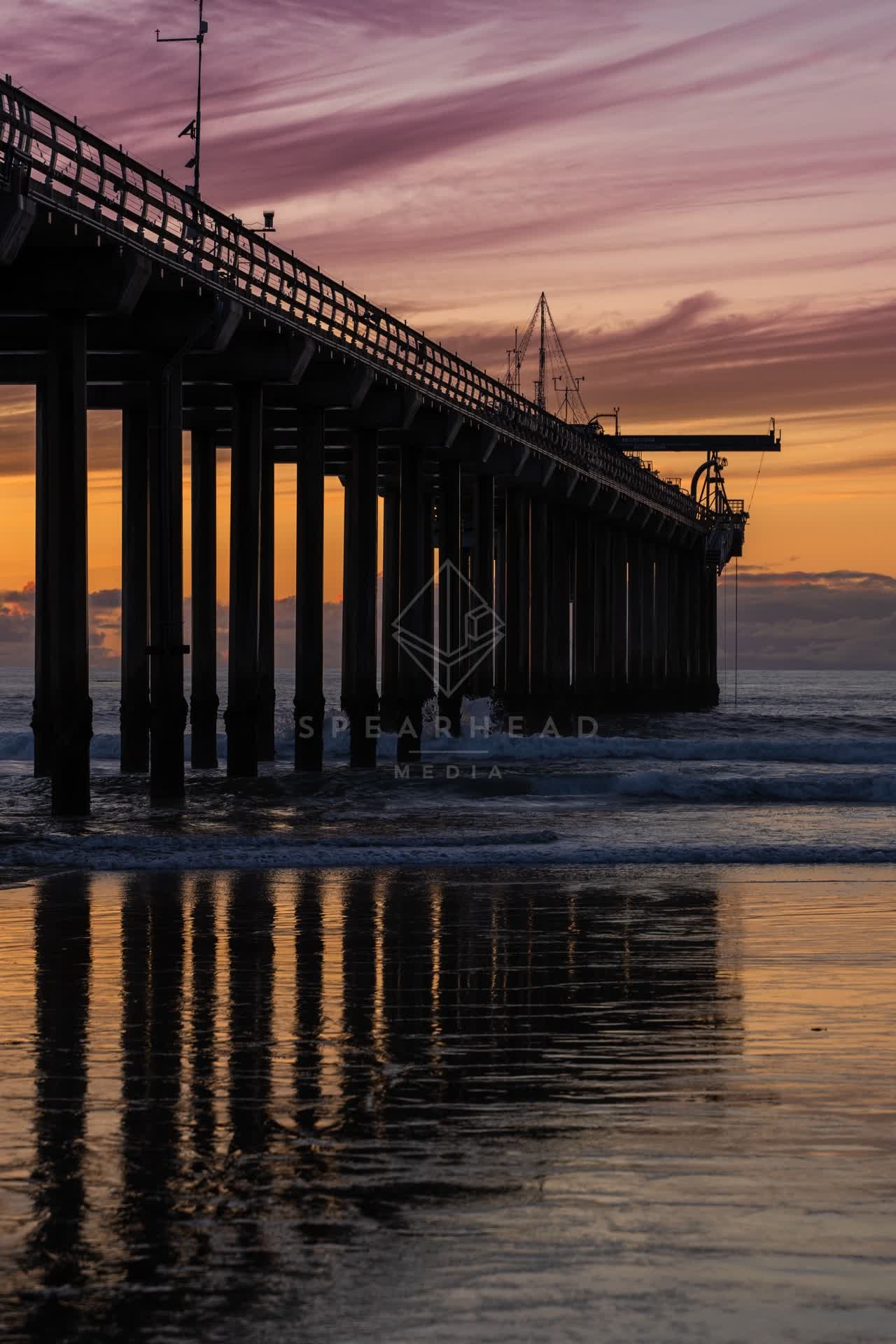 The beach, the pier and the ocean at La Jolla Shores.