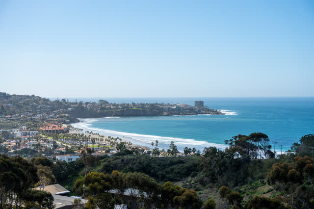 Scripps institution of oceanography above Scripps Pier in La Jolla Shores | Photo – 25
