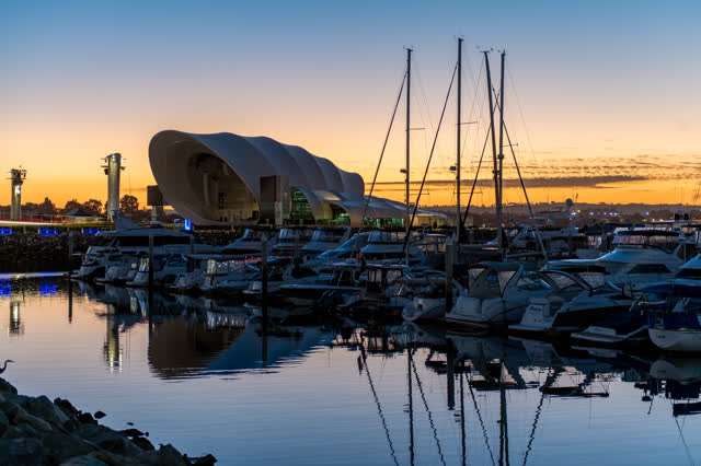 The harbor, boats and the bay at Embarcadero.