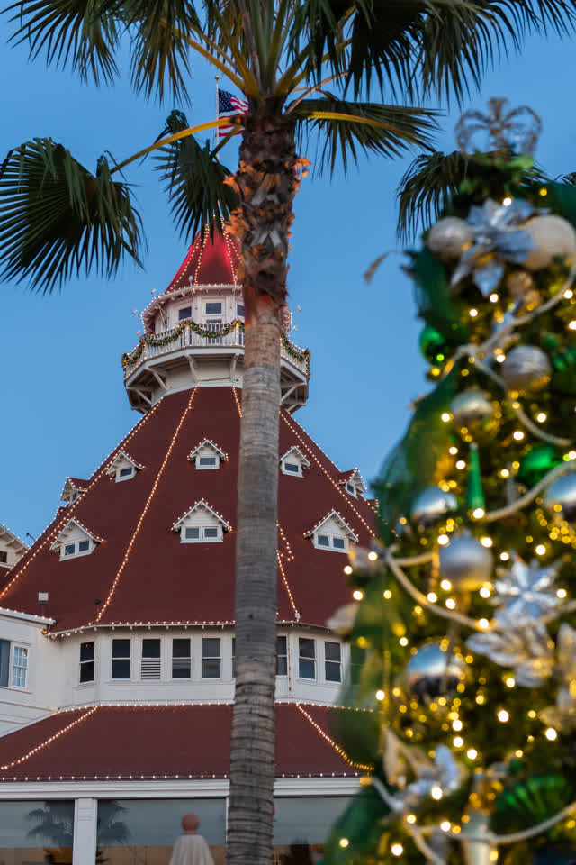 The Hotel Del Coronado with Lights and Decor during the Holidays and Christmas on a beautiful Evening | Photo – 5