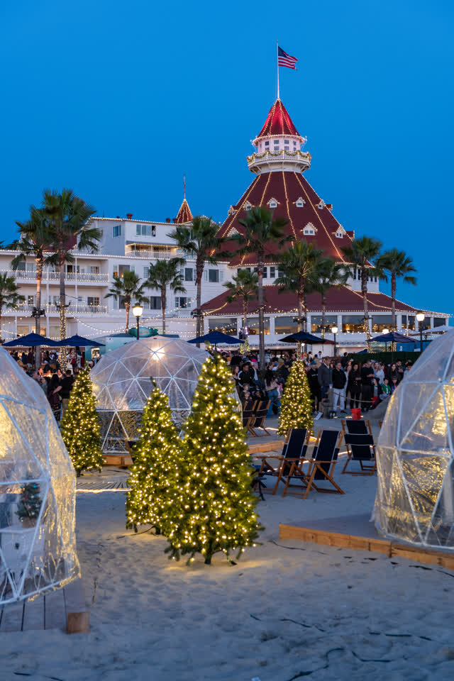 The Hotel Del Coronado with Lights and Decor during the Holidays and Christmas on a beautiful Evening | Photo – 8