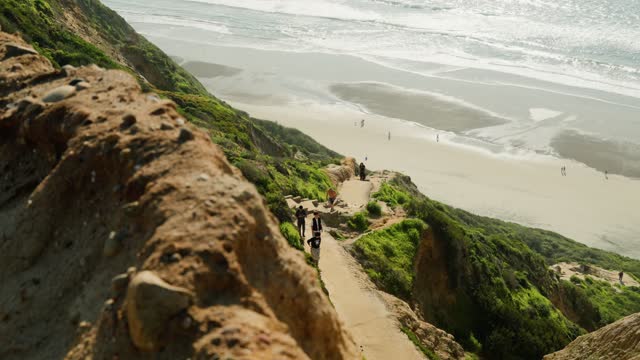 Looking over the cliffs and trails at Torrey Pines and Black’s Beach on a beautiful Day in La Jolla | Video – 30