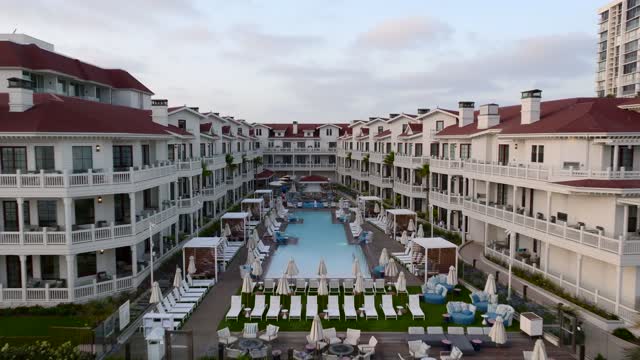 The Shore House at the Hotel Del Coronado in San Diego during sunset and twilight | Drone Video – 4