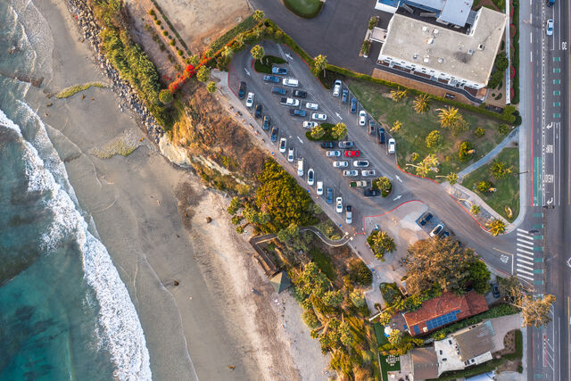 Aerial shot of Swami's Beach and coastline in Encinitas | Drone Photo
